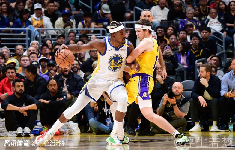 勇士击败湖人 豪取四连胜