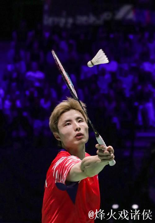 石宇奇2-1战胜翁泓阳 晋级世锦赛4强 石宇奇2-1战胜翁泓阳 晋级世锦赛4强